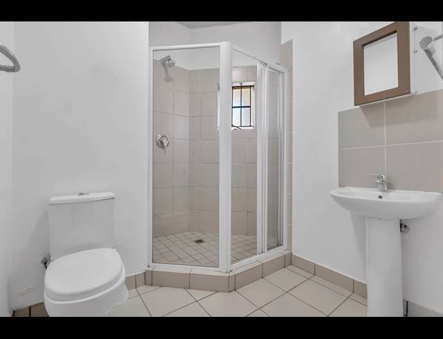 1 BEDROOM APARTMENT FOR SALE IN RICHMOND
